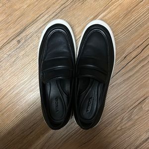 Vince loafers black size 8 ghita